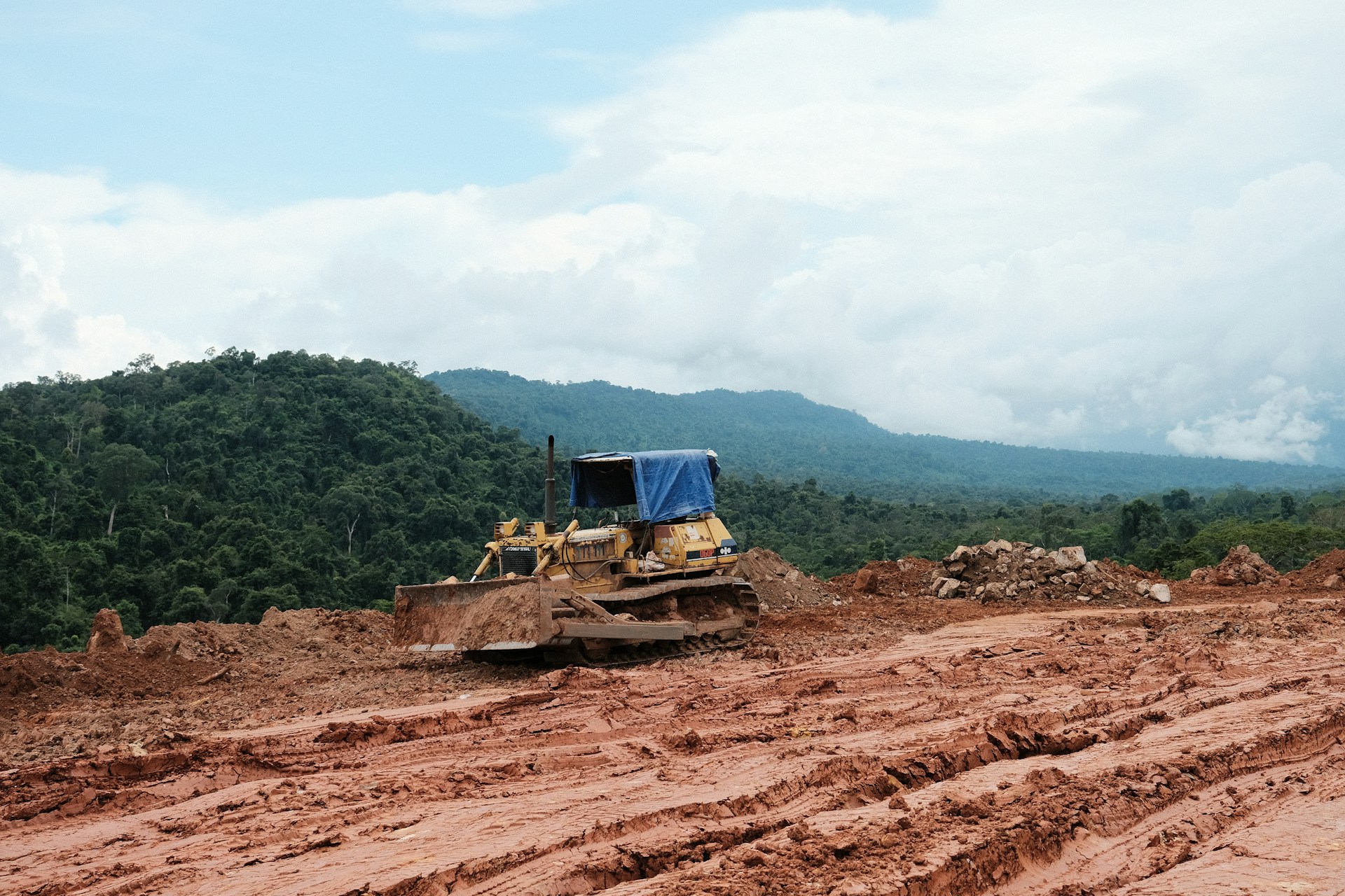 1.5KM ROAD GRADING
